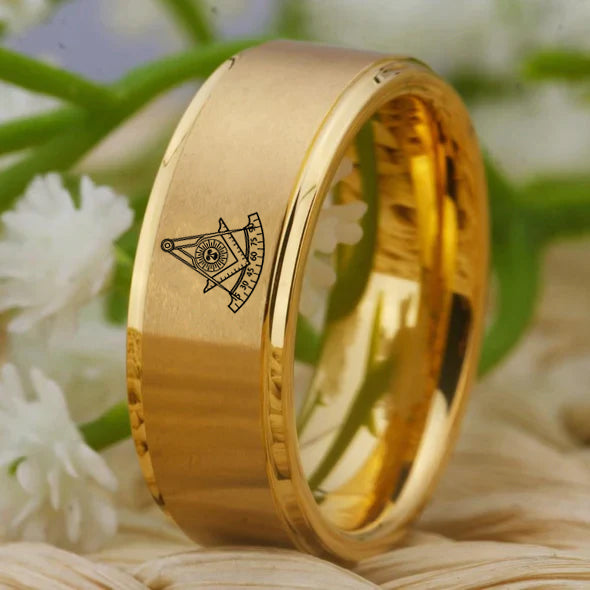 Past Master Blue Lodge California Regulation Ring - Gold Tungsten Personalizable - Bricks Masons