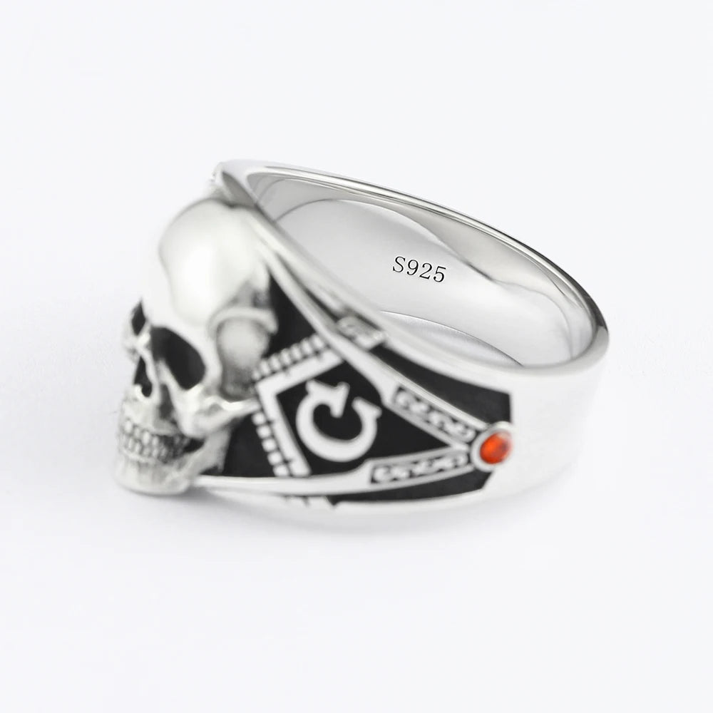 Master Mason Blue Lodge Ring - Square & Compasses G with Antique Skull - Bricks Masons