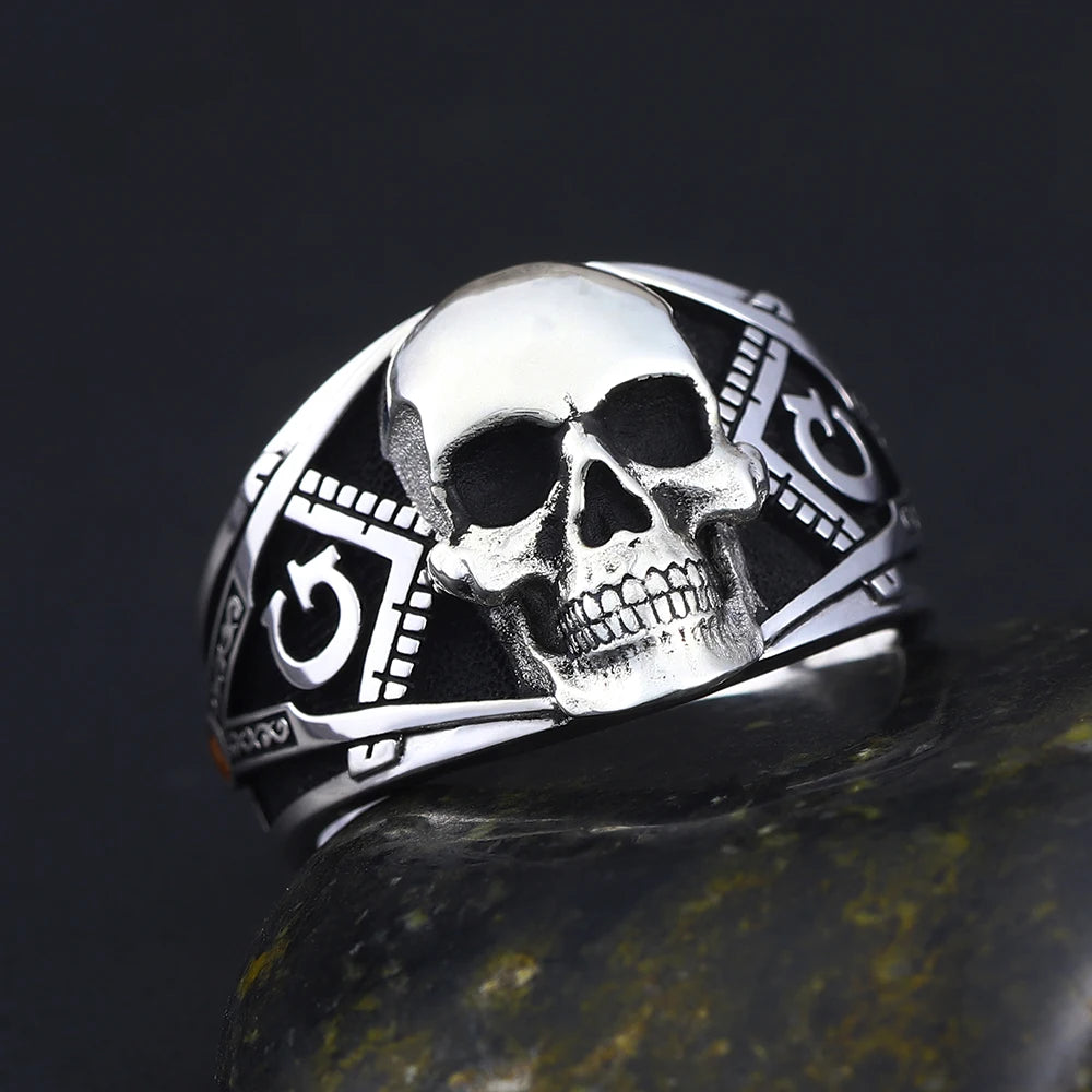 Master Mason Blue Lodge Ring - Square & Compasses G with Antique Skull - Bricks Masons