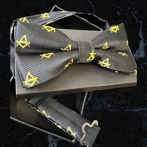 Master Mason Blue Lodge Bow Tie - Tailor Made Square and Compass Black & Gold - Bricks Masons