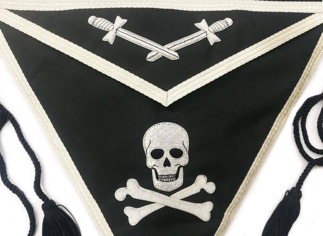 Knights Templar Apron - Silver Bullion Embroidery - Bricks Masons