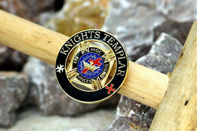 Knights Templar Lapel Pin - Black & Gold - Bricks Masons