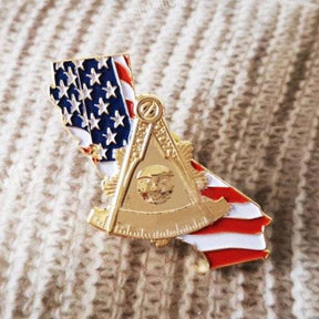 Past Master Blue Lodge Lapel Pin - USA Flag California Map - Bricks Masons